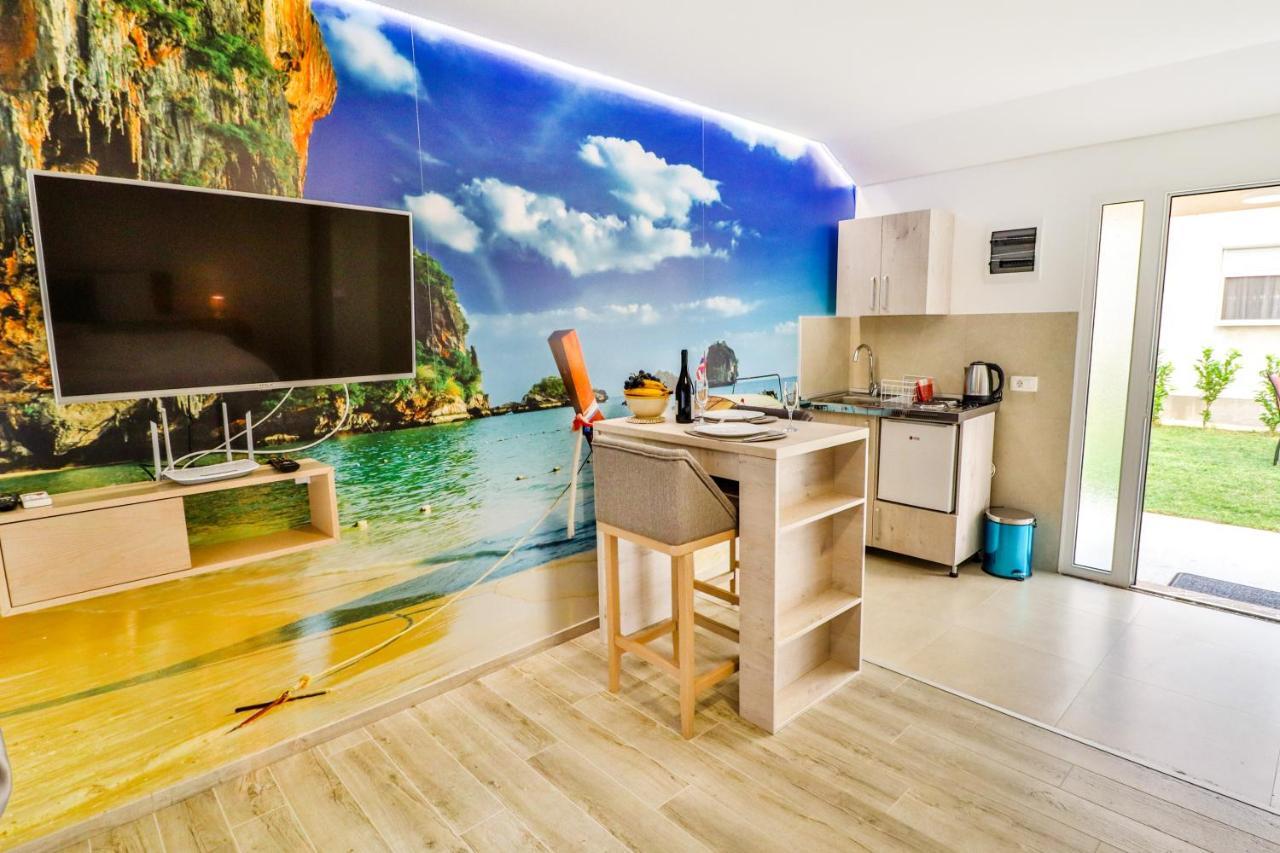 Simo Apartments Airport 波德戈里察 外观 照片