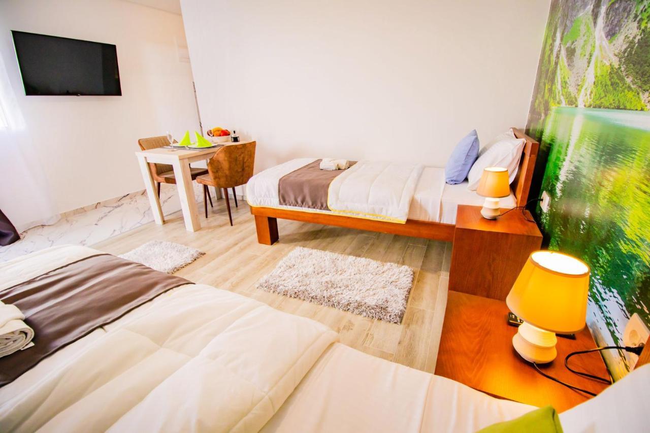 Simo Apartments Airport 波德戈里察 外观 照片
