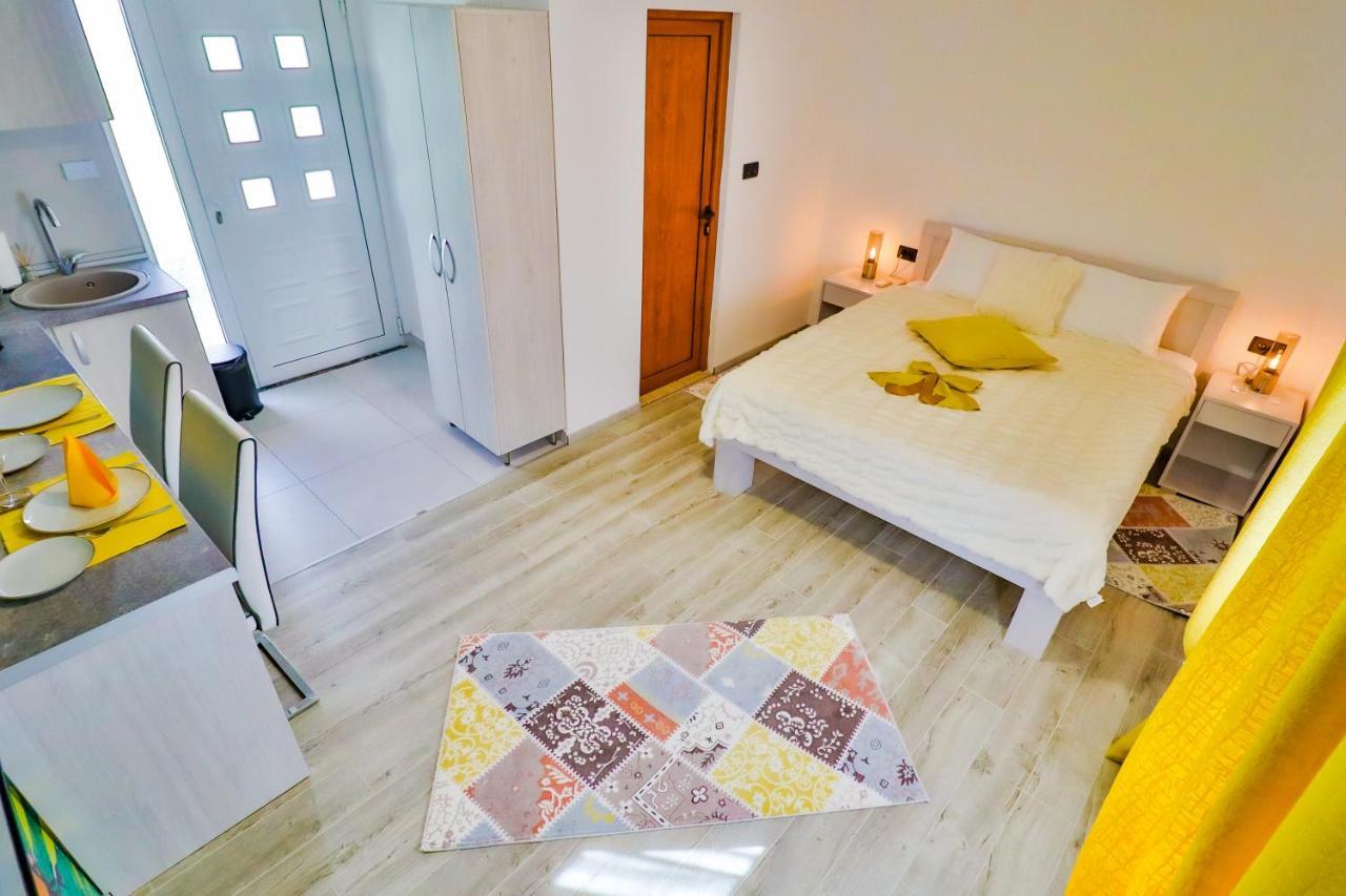 Simo Apartments Airport 波德戈里察 外观 照片